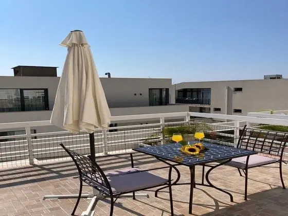 Comfort Tek Büyük Yataklı Oda, Teras, Zemin Kat