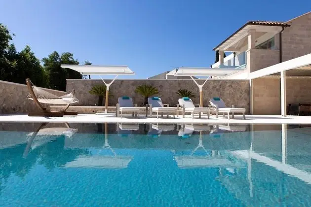 Villa, Sigara İçilebilir