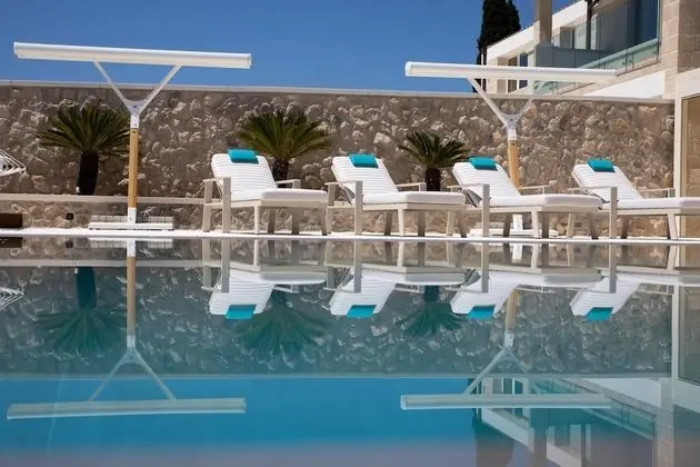 Villa, Sigara İçilebilir