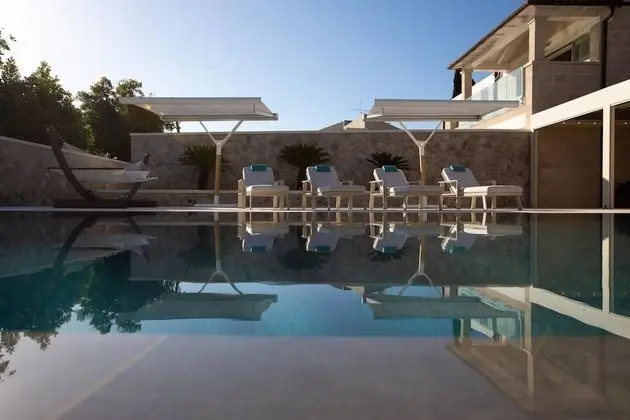 Villa, Sigara İçilebilir