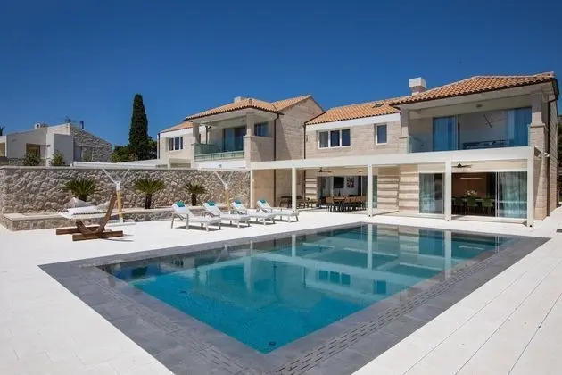 Villa, Sigara İçilebilir
