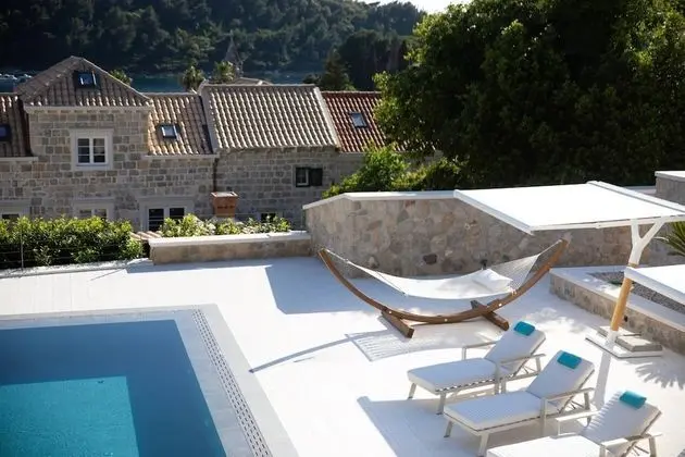 Villa, Sigara İçilebilir