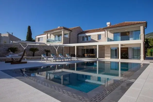 Villa, Sigara İçilebilir