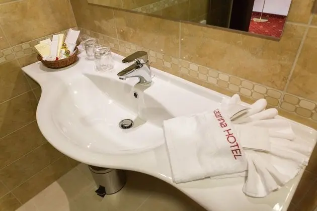 Büyük Yataklı Tek Kişilik Oda