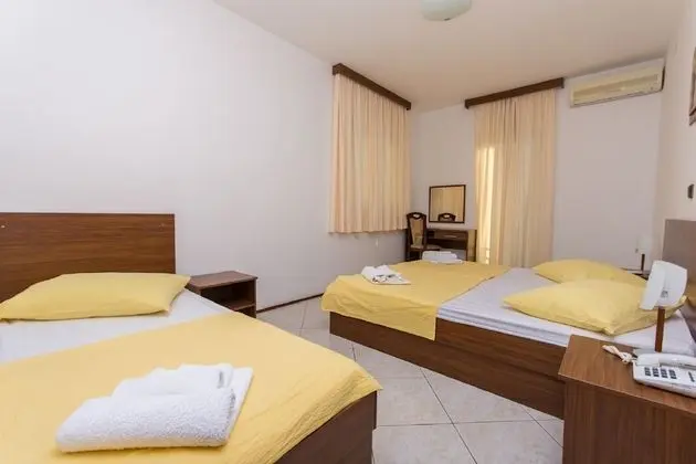 Dört Kişilik Oda, Balkon