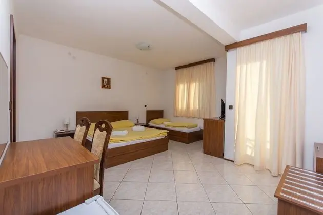 Üç Kişilik Oda, Balkon