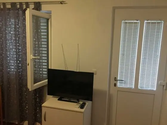 Tek Büyük Yataklı Oda (Double Room-1)
