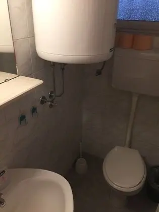 Tek Büyük Yataklı Oda (Double Room-1)