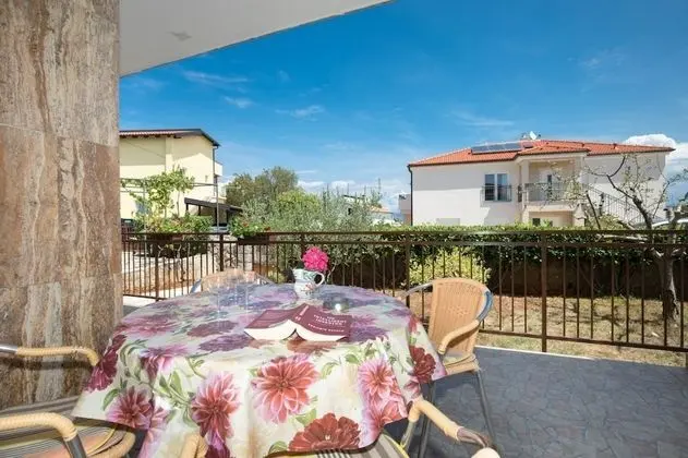 Apart Daire (Kate - 100 m from beach - A1(2+3))