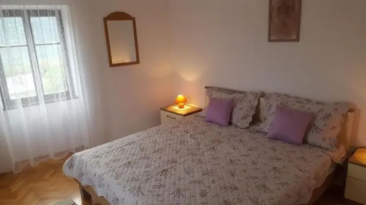 Ev (Kate - cosy place in the nature - H(5)