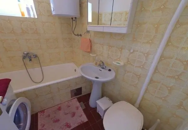 Ev (Kate - cosy place in the nature - H(5)