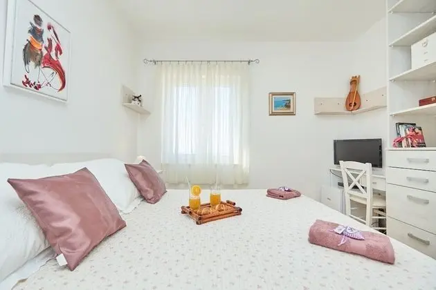 Standard Tek Büyük Yataklı Oda (with external bathroom)