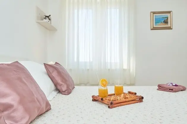 Standard Tek Büyük Yataklı Oda (with external bathroom)