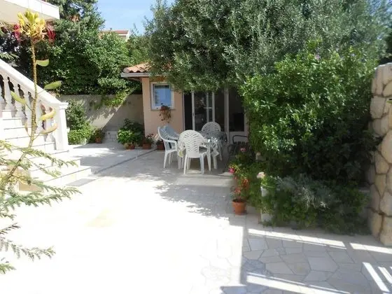 Apart Daire (Kate - free private parking - A1(6))