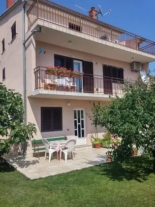 Apart Daire (Kate - free private parking - A3(3+1))