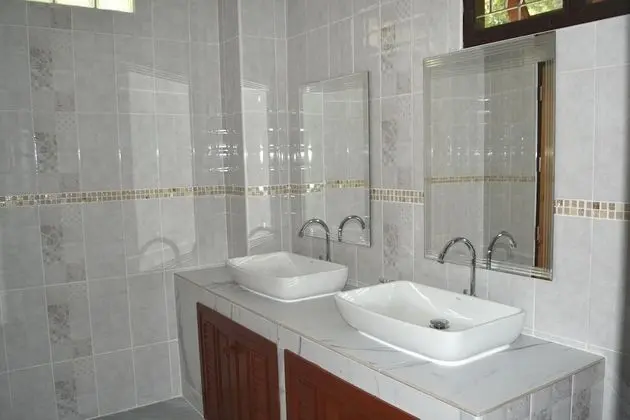 Deluxe Oda, 1 En Büyük (King) Boy Yatak, Banyolu/Duşlu, Bahçe Manzaralı
