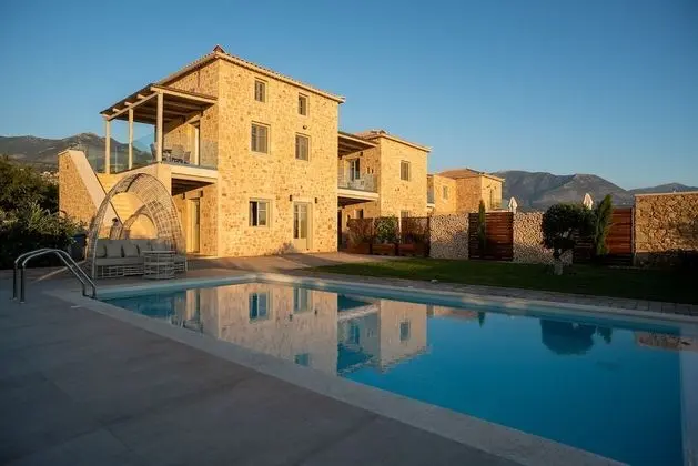Basic Villa, 2 Yatak Odası, 2 Banyolu, Havuz Manzaralı