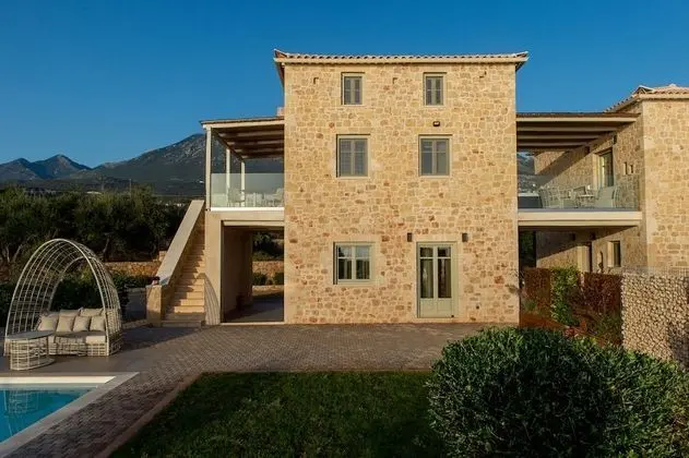 Basic Villa, 2 Yatak Odası, 2 Banyolu, Havuz Manzaralı