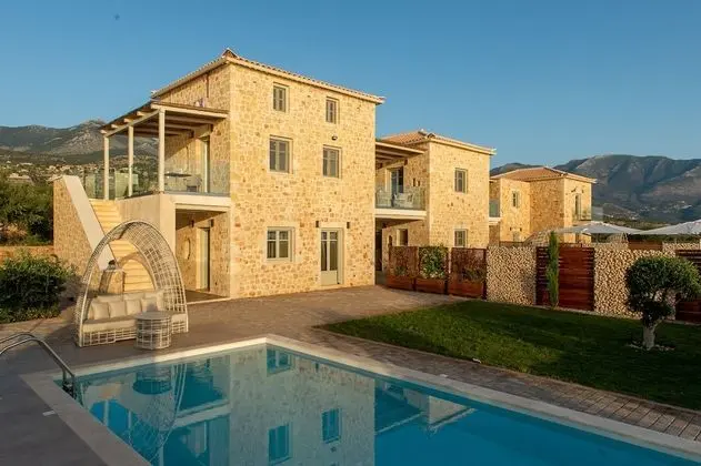 Basic Villa, 2 Yatak Odası, 2 Banyolu, Havuz Manzaralı