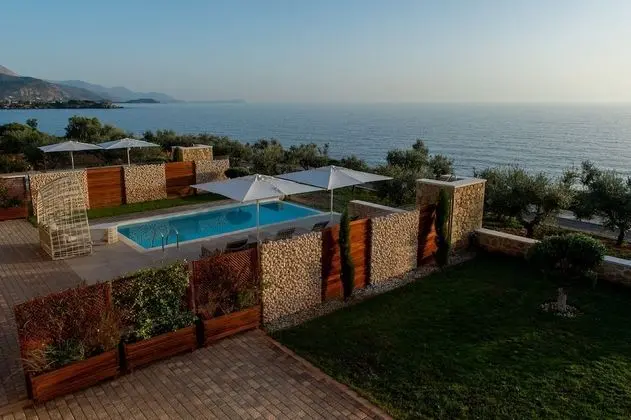 Basic Villa, 2 Yatak Odası, 2 Banyolu, Havuz Manzaralı