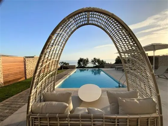 Executive Villa, 2 Yatak Odası, 2 Banyolu, Havuz Manzaralı