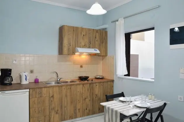 Apart Daire, 1 Yatak Odası, Balkon (katerina no:4)