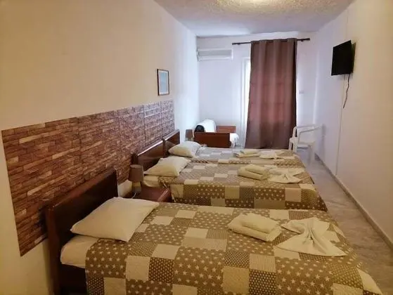 Basic Üç Kişilik Oda