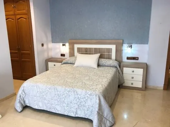 Comfort Tek Büyük Yataklı Oda