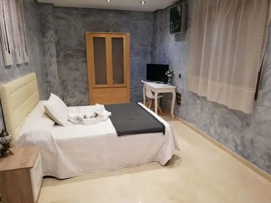 Comfort Tek Büyük Yataklı Oda