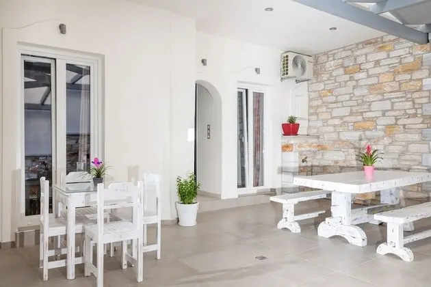 Deluxe Tek Büyük veya İki Ayrı Yataklı Oda, Veranda