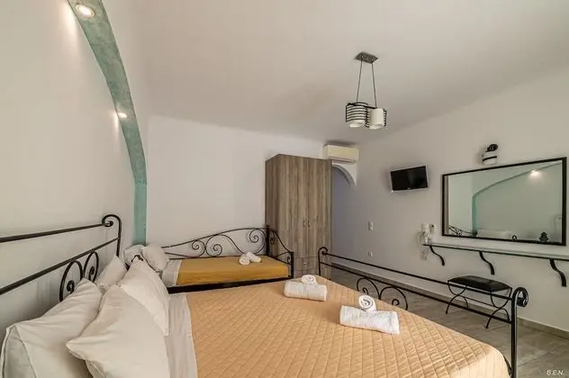 Deluxe Üç Kişilik Oda