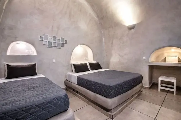 Traditional Üç Kişilik Oda (Cave)