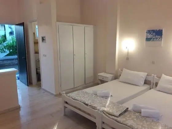 İki Ayrı Yataklı Oda, Bahçe Manzaralı