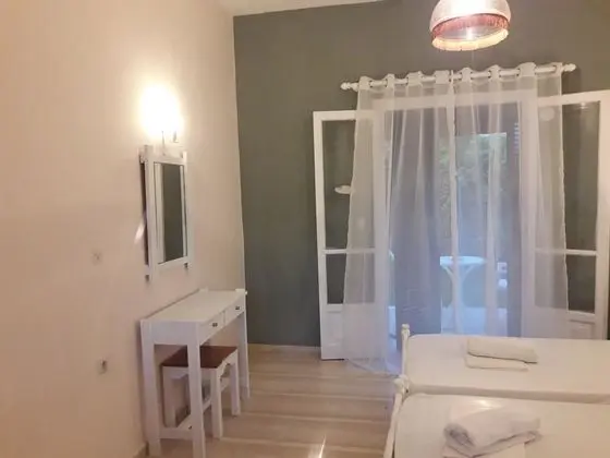 İki Ayrı Yataklı Oda, Bahçe Manzaralı