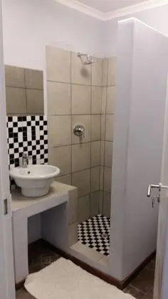 Tek Büyük veya İki Ayrı Yataklı Oda, Özel Banyo