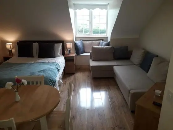 Comfort Tek Büyük Yataklı Oda