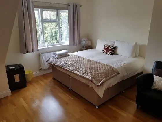 Deluxe Tek Büyük Yataklı Oda, Ortak Banyo, Bahçe Manzaralı