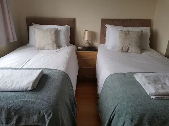 Deluxe Tek Büyük Yataklı Oda, Ortak Banyo, Bahçe Manzaralı