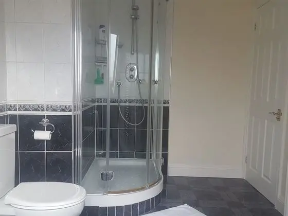 Deluxe Tek Büyük Yataklı Oda, Ortak Banyo, Bahçe Manzaralı
