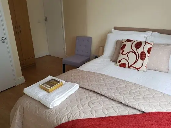 Premium Tek Büyük Yataklı Oda, Banyolu/Duşlu, Bahçe Manzaralı (Room 3)