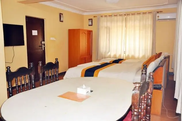 Classic Tek Büyük veya İki Ayrı Yataklı Oda