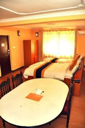 Classic Tek Büyük veya İki Ayrı Yataklı Oda