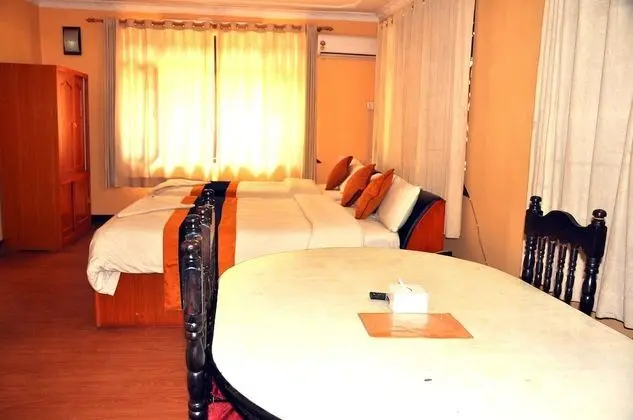 Classic Tek Büyük veya İki Ayrı Yataklı Oda