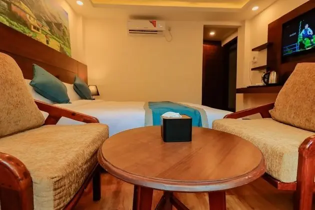 Deluxe Tek Büyük Yataklı Oda