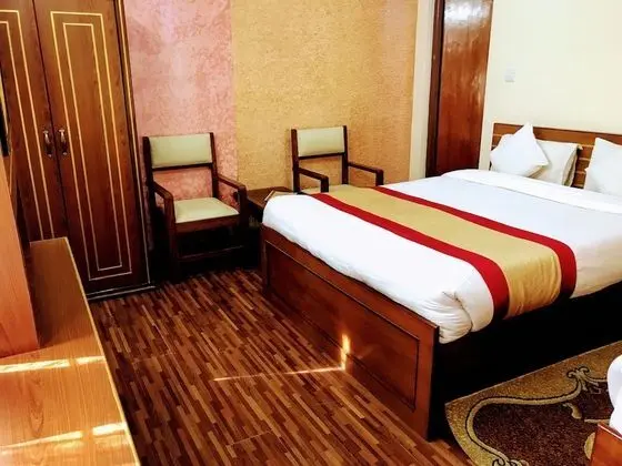 Deluxe Tek Büyük veya İki Ayrı Yataklı Oda, 2 Yatak Odası, Bahçe Manzaralı