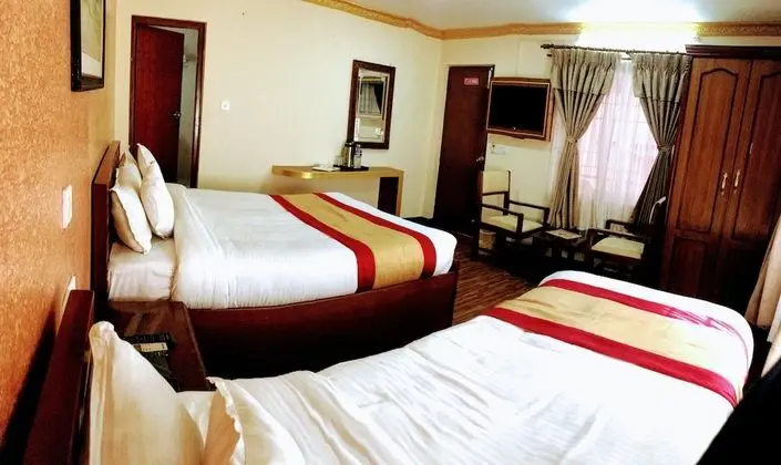 Deluxe Tek Büyük veya İki Ayrı Yataklı Oda, 2 Yatak Odası, Bahçe Manzaralı