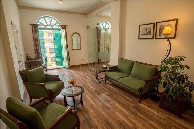 Traditional Süit, Bahçe Manzaralı
