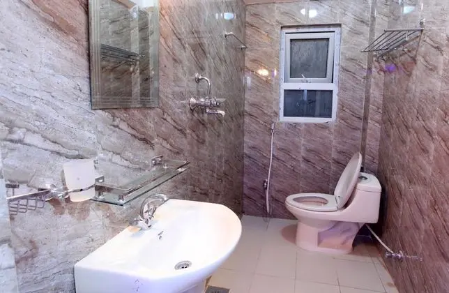 Deluxe Tek Büyük veya İki Ayrı Yataklı Oda, 1 En Büyük (King) Boy Yatak, Özel Banyo, Şehir Manzaralı