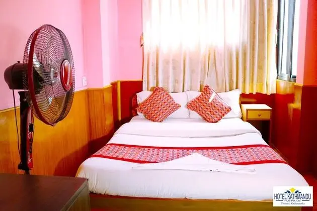 Deluxe Tek Büyük veya İki Ayrı Yataklı Oda