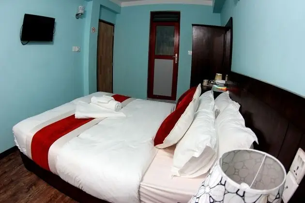 Deluxe Tek Büyük veya İki Ayrı Yataklı Oda, Bahçe Manzaralı